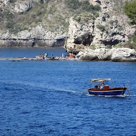 Taormina, La Perla Dell'isola